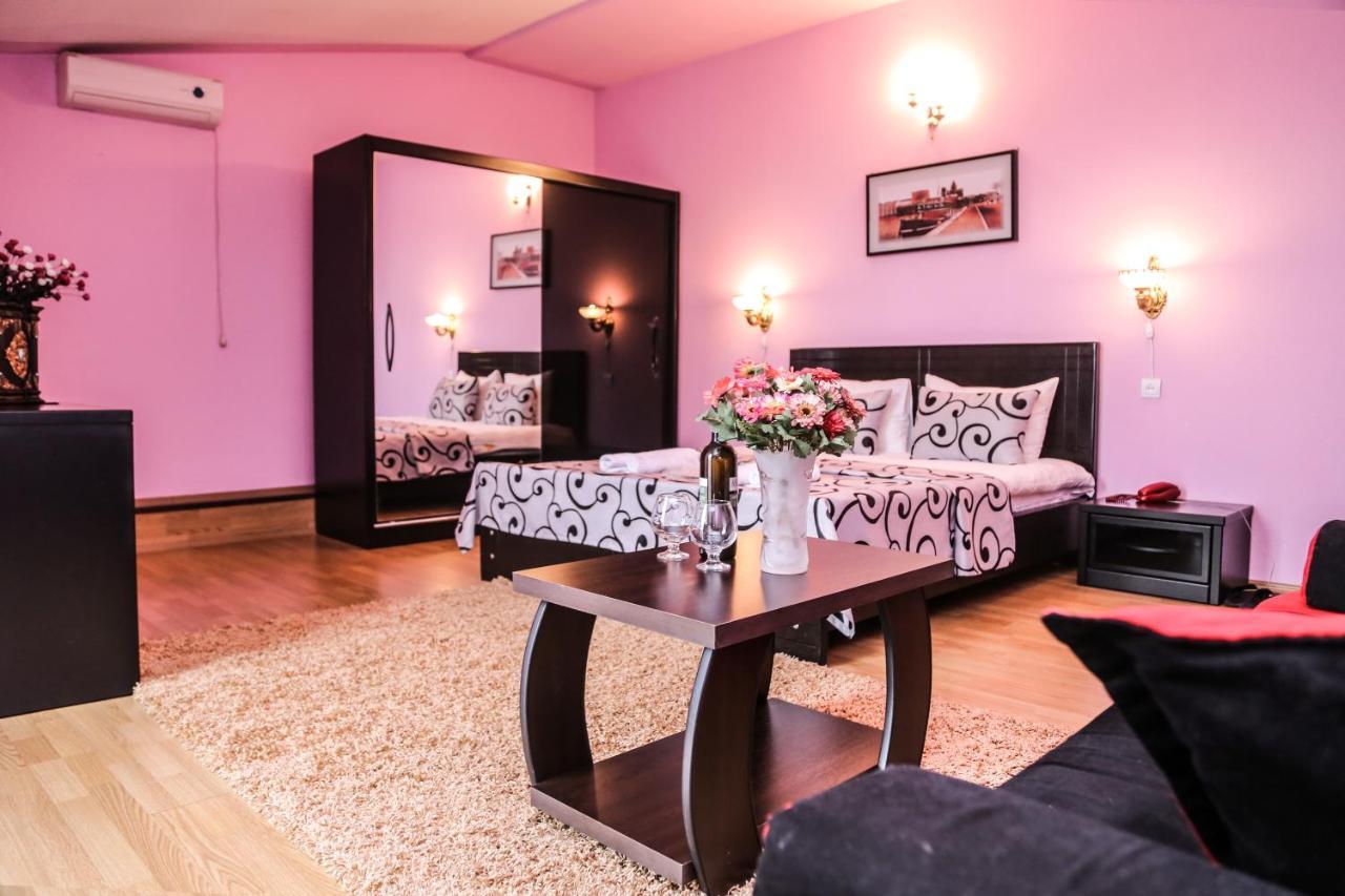 Qeroli Old Town 3* Тбилиси